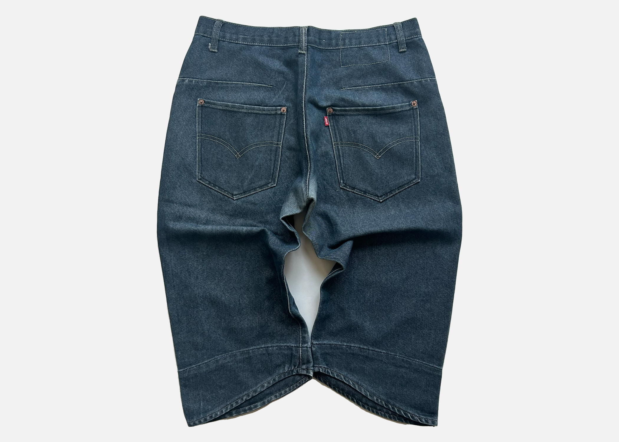 (33") levis engineered shorts