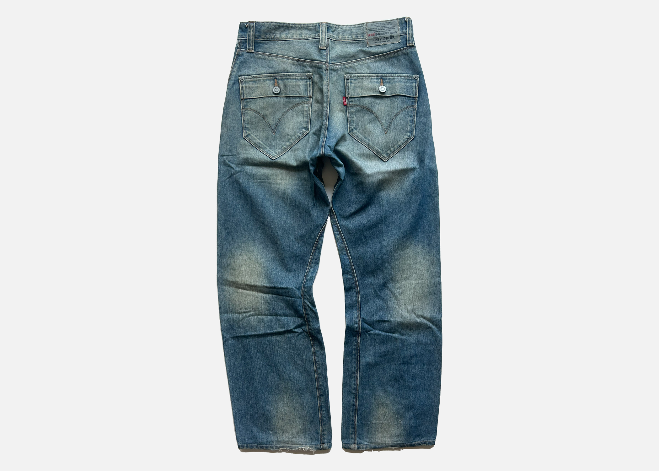 (32") levis engineered jeans
