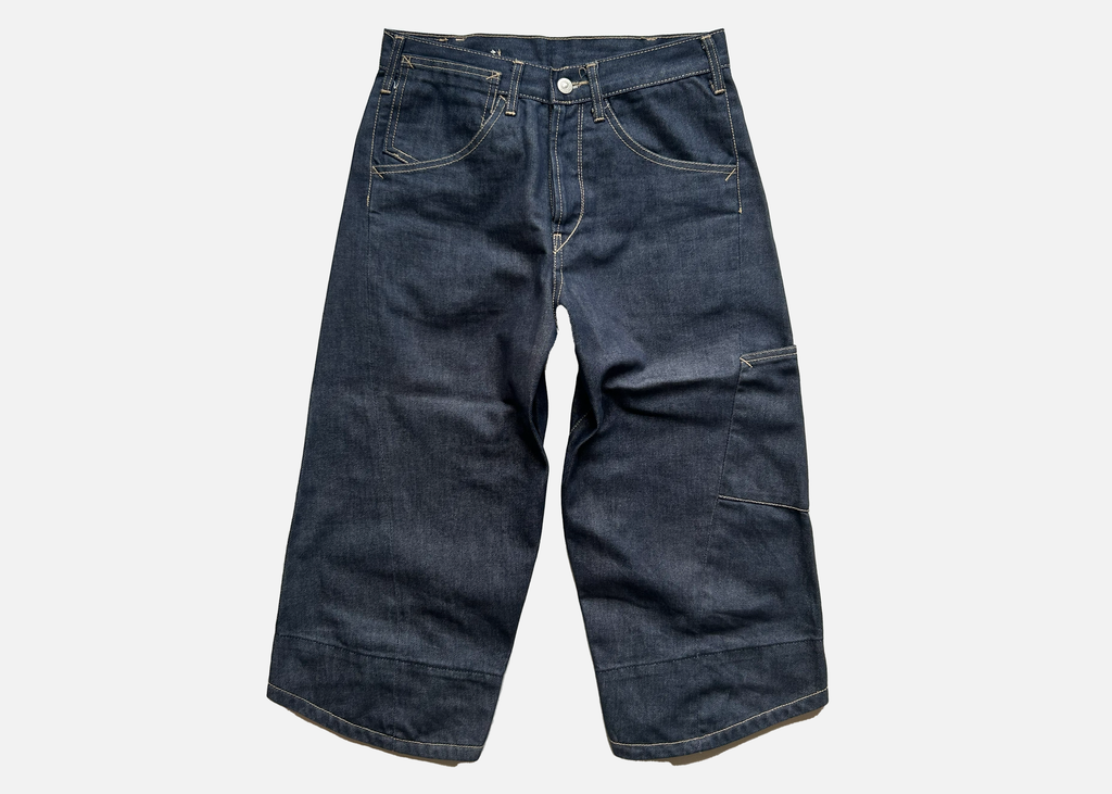 (29") levis engineered button cinchback shorts