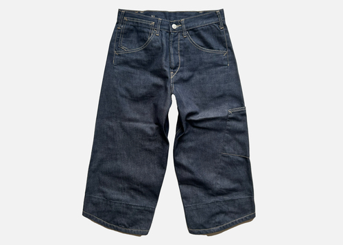 (29") levis engineered button cinchback shorts