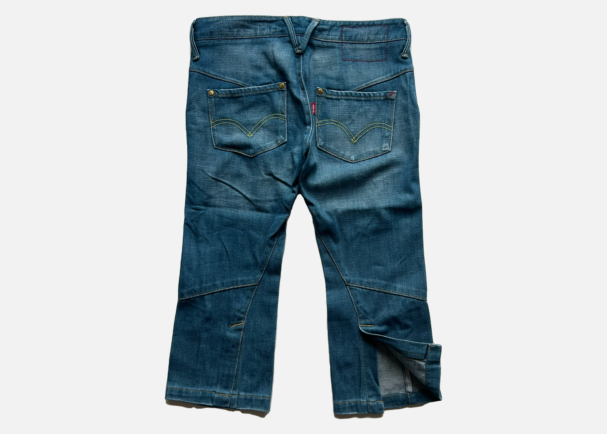 (30") levis engineered capris