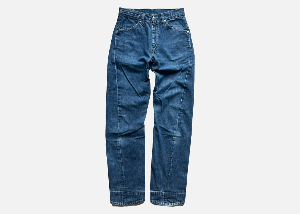 (28") levis engineered jeans