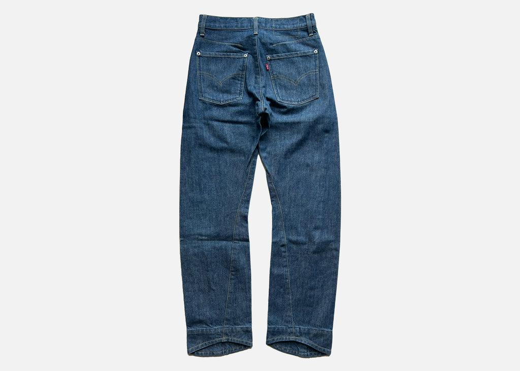 (27") levis engineered jeans